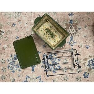 Temp-tations Old World 1.5 QT Loaf Pan Green Floral Ceramic Baker Lid Wire Rack